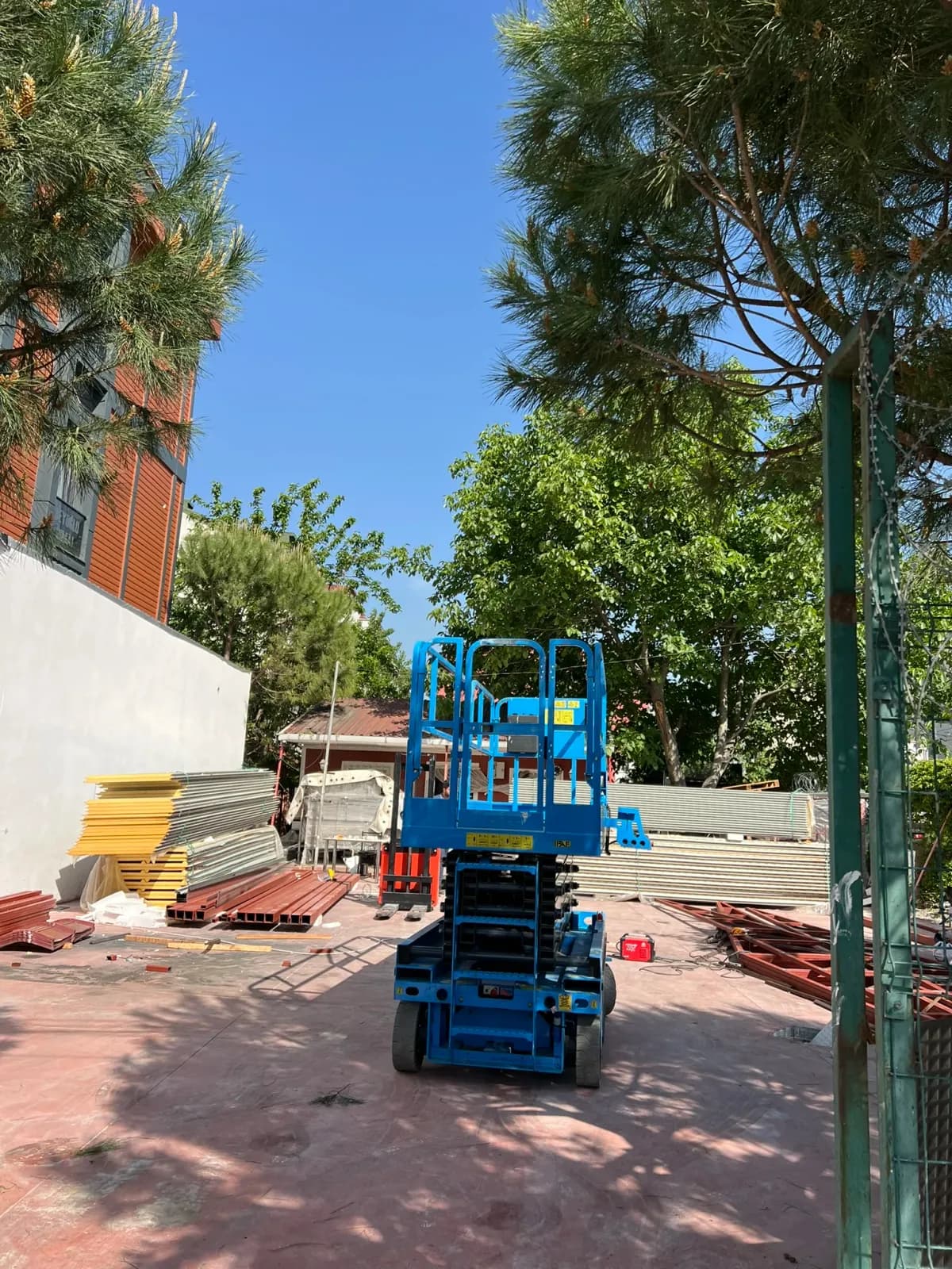 Manlift Kiralarken Dikkat Edilmesi Gerekenler Hadımköy